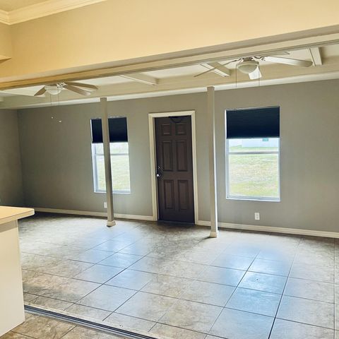 530 SW Prima Vista Boulevard, Port St. Lucie, Port St Lucie, FL 34983