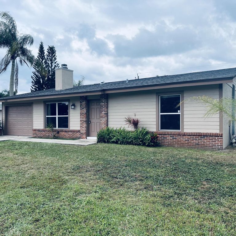 530 SW Prima Vista Boulevard, Port St. Lucie, Port St Lucie, FL 34983