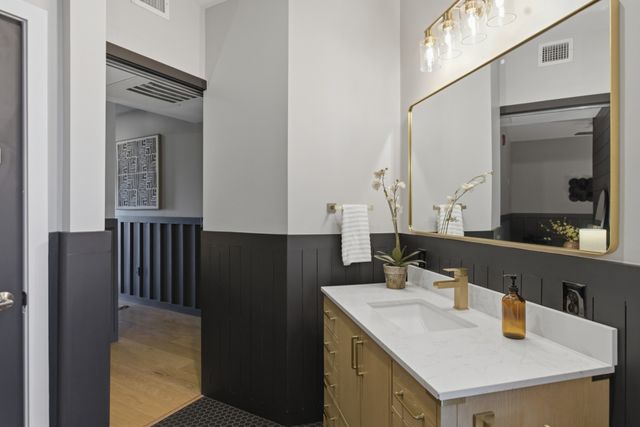 400 Herron Dr Apt 102, Nashville, TN 37210