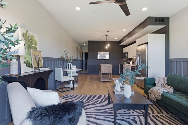 400 Herron Dr Apt 102, Nashville, TN 37210