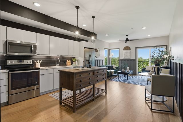 400 Herron Dr Apt 102, Nashville, TN 37210