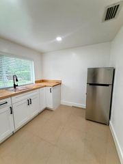 117 NE 115th Street 1, Miami, FL 33161