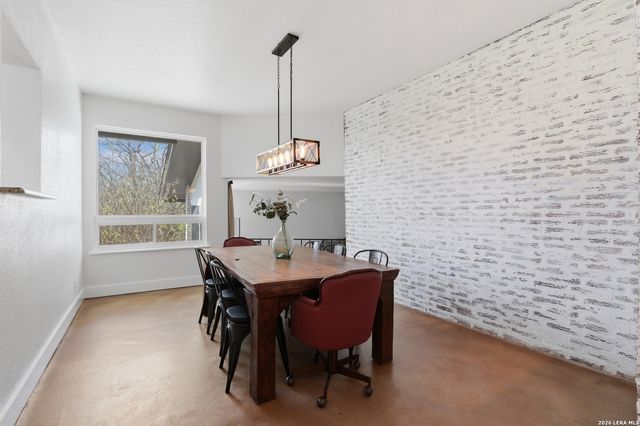 10206 Rafter S, Helotes, TX 78023