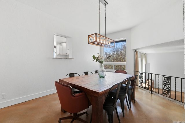 10206 Rafter S, Helotes, TX 78023