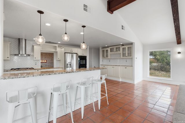 10206 Rafter S, Helotes, TX 78023