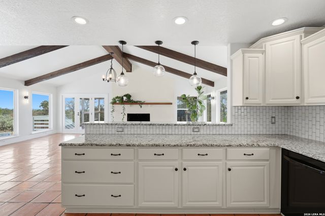 10206 Rafter S, Helotes, TX 78023