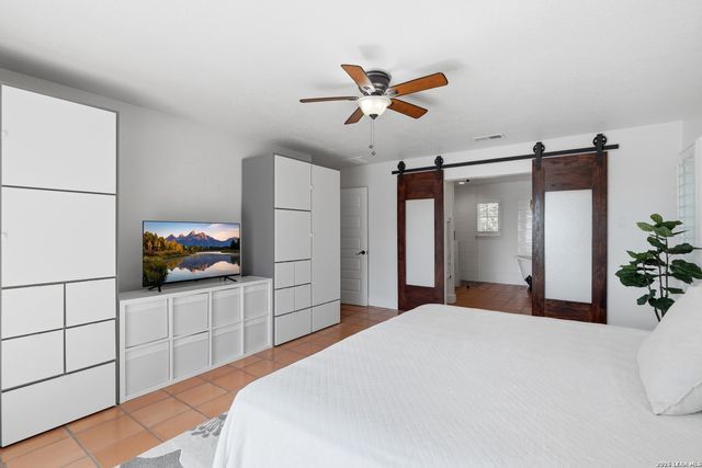 10206 Rafter S, Helotes, TX 78023