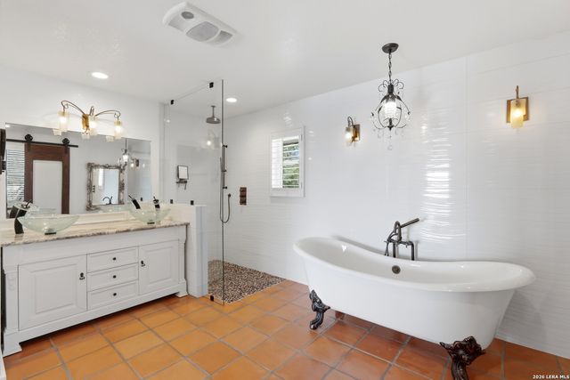 10206 Rafter S, Helotes, TX 78023