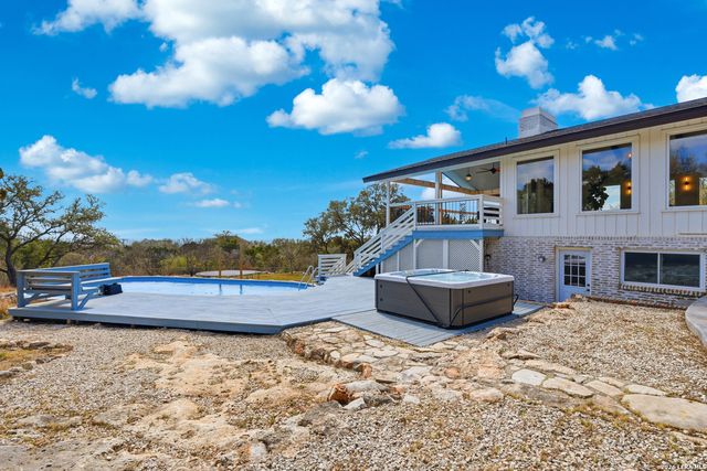 10206 Rafter S, Helotes, TX 78023