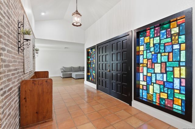 10206 Rafter S, Helotes, TX 78023