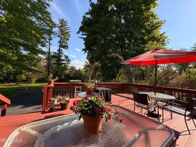 796 Feura Bush Road, Bethlehem, NY 12054
