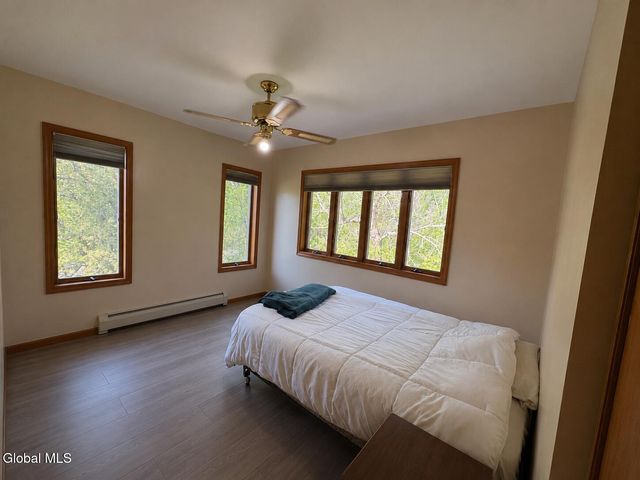 796 Feura Bush Road, Bethlehem, NY 12054