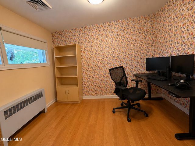 796 Feura Bush Road, Bethlehem, NY 12054