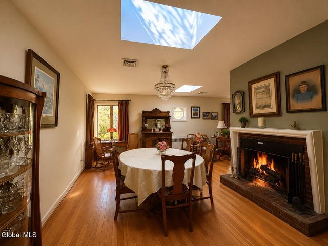 796 Feura Bush Road, Bethlehem, NY 12054