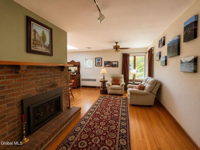 796 Feura Bush Road, Bethlehem, NY 12054
