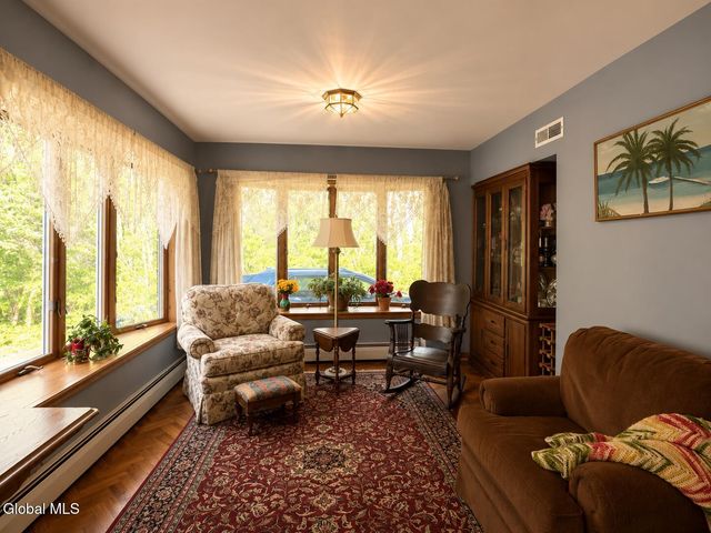 796 Feura Bush Road, Bethlehem, NY 12054
