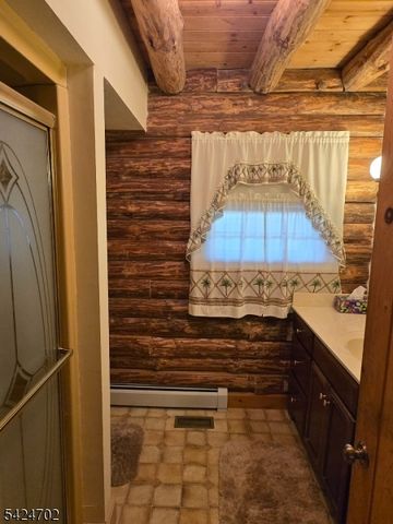 12 Locktown School Rd, Delaware Twp., NJ 08822
