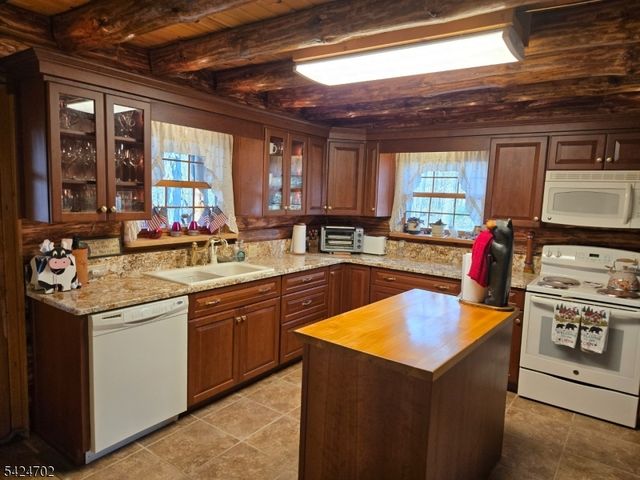 12 Locktown School Rd, Delaware Twp., NJ 08822