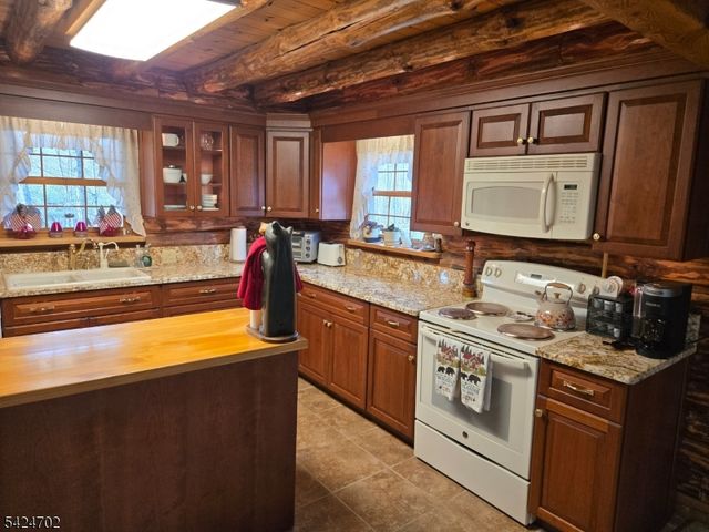 12 Locktown School Rd, Delaware Twp., NJ 08822
