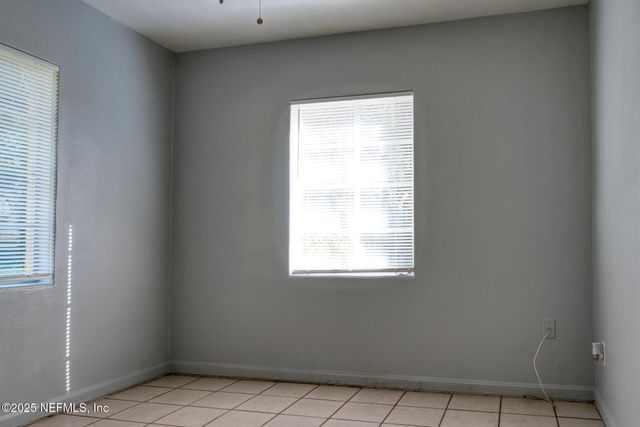 2561 NICHOLAS Circle E, Jacksonville, FL 32207