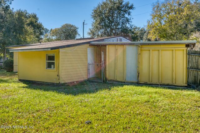 2561 NICHOLAS Circle E, Jacksonville, FL 32207