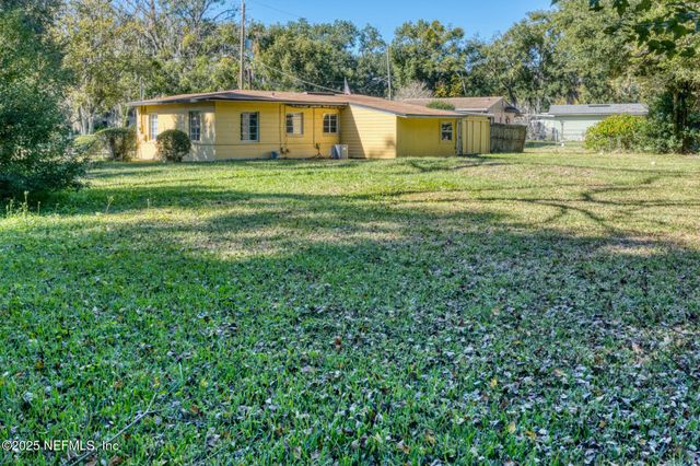 2561 NICHOLAS Circle E, Jacksonville, FL 32207