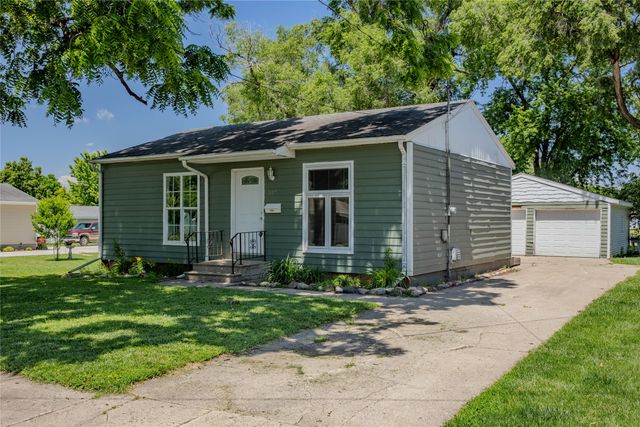319 W 7th Street, Boone, IA 50036