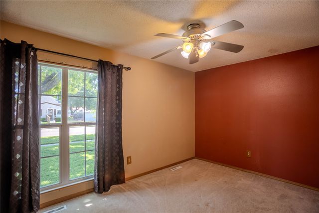 319 W 7th Street, Boone, IA 50036