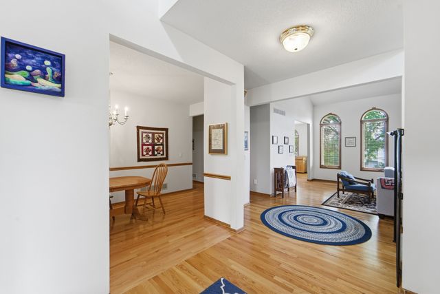 5512 Garrison Court, Johnston, IA 50131
