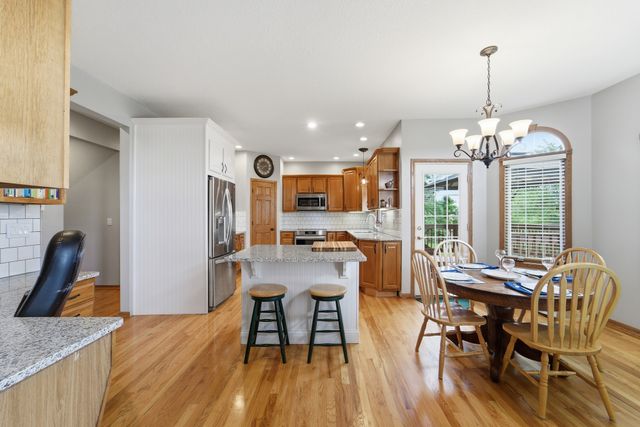 5512 Garrison Court, Johnston, IA 50131