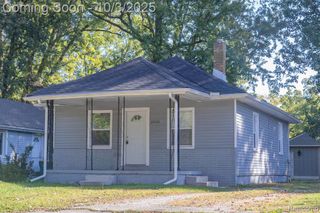 22126 Cora Avenue, Farmington Hills, MI 48336