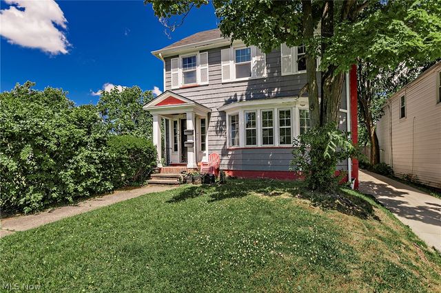 3571 Strathavon Road, Shaker Heights, OH 44120
