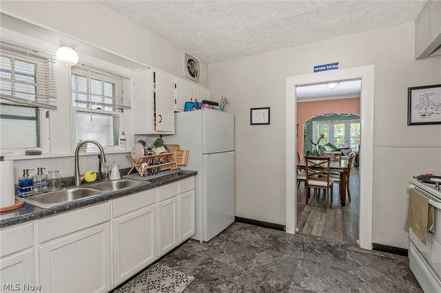 3571 Strathavon Road, Shaker Heights, OH 44120