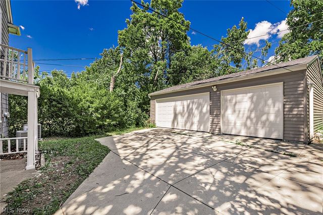 3571 Strathavon Road, Shaker Heights, OH 44120