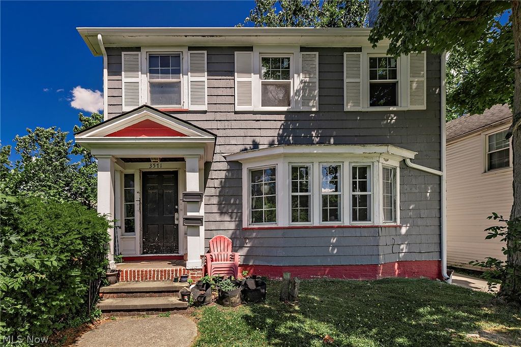 3571 Strathavon Road, Shaker Heights, OH 44120