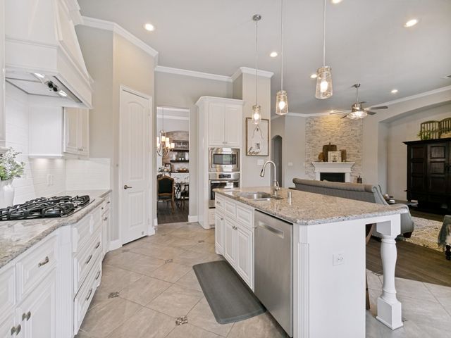 720 Hampshire Drive, Prosper, TX 75078
