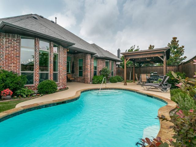 720 Hampshire Drive, Prosper, TX 75078
