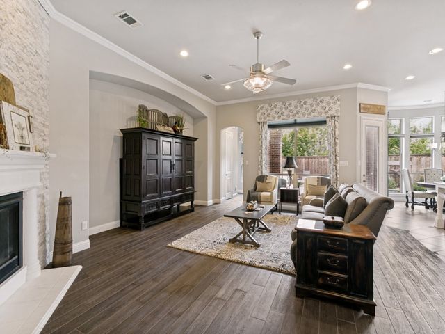 720 Hampshire Drive, Prosper, TX 75078