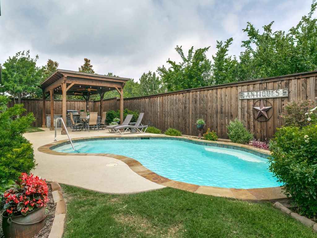 720 Hampshire Drive, Prosper, TX 75078