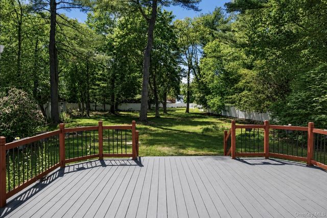 80 Mount Pleasant Road, Smithtown, NY 11787