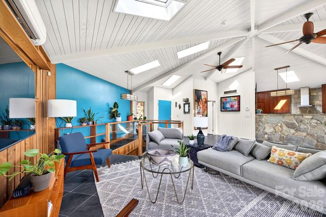 106 Windy Gap Road, Asheville, NC 28804
