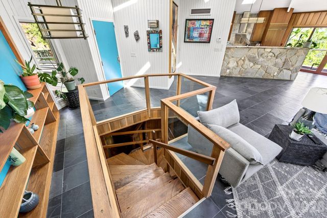 106 Windy Gap Road, Asheville, NC 28804