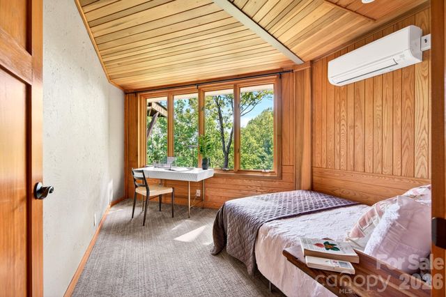 106 Windy Gap Road, Asheville, NC 28804