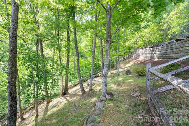 106 Windy Gap Road, Asheville, NC 28804