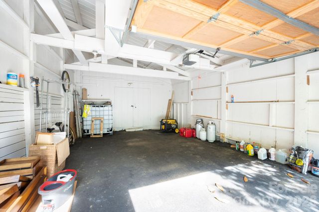 106 Windy Gap Road, Asheville, NC 28804