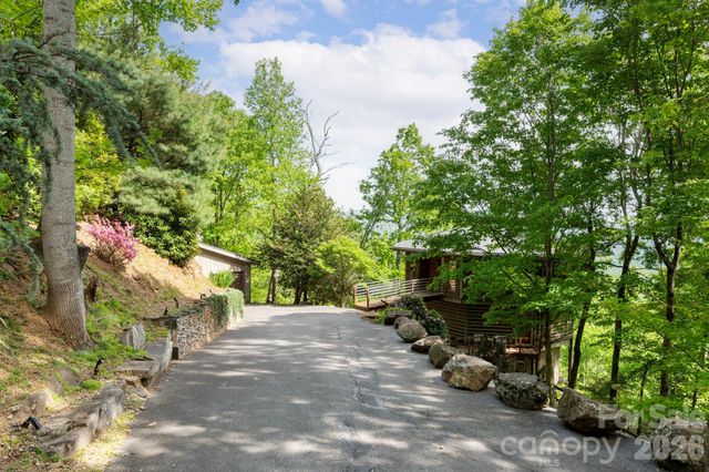 106 Windy Gap Road, Asheville, NC 28804
