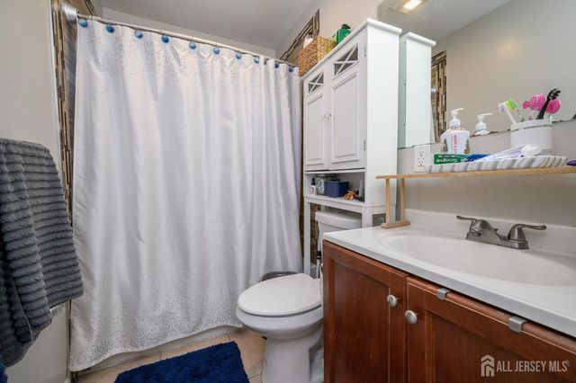 42 Sefton Circle, Piscataway, NJ 08854