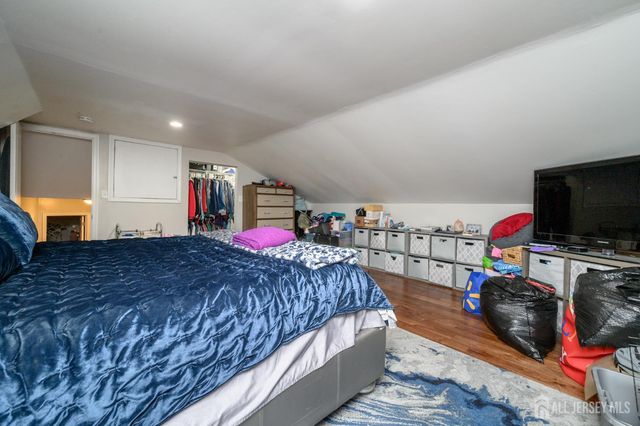 42 Sefton Circle, Piscataway, NJ 08854