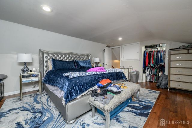 42 Sefton Circle, Piscataway, NJ 08854