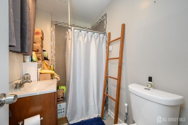 42 Sefton Circle, Piscataway, NJ 08854